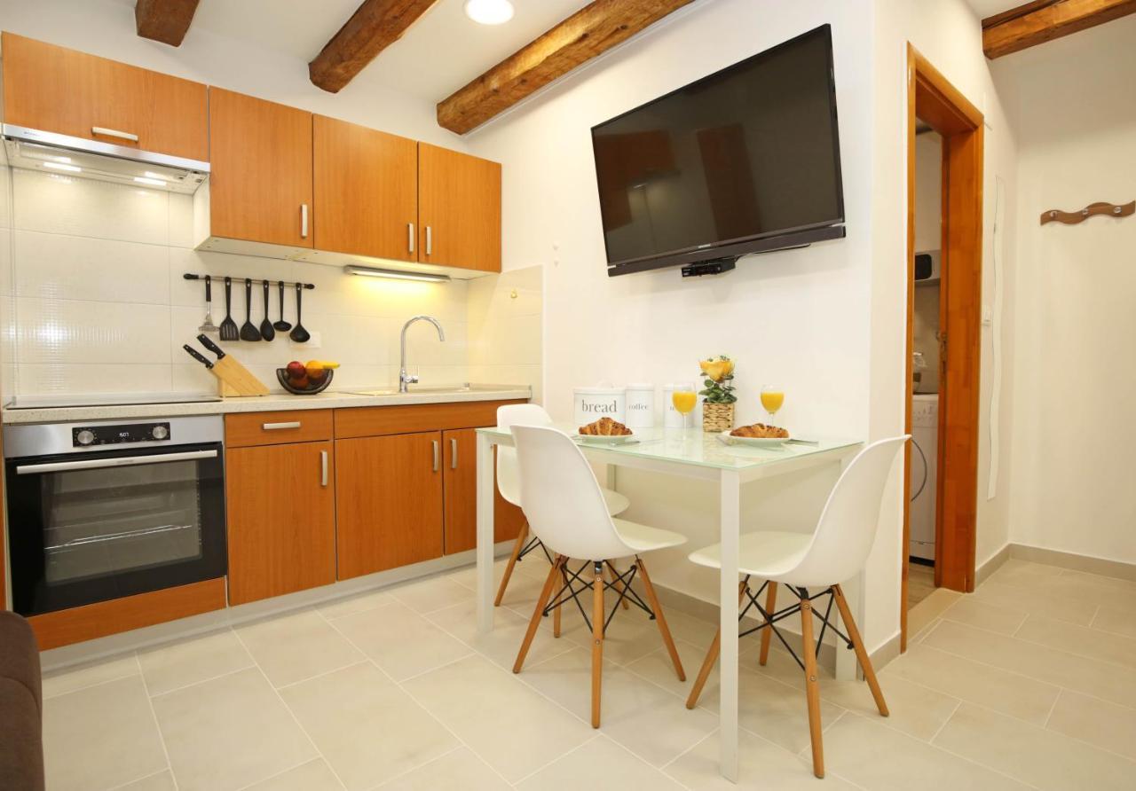 Apartment Tonka Šibenik Exterior foto